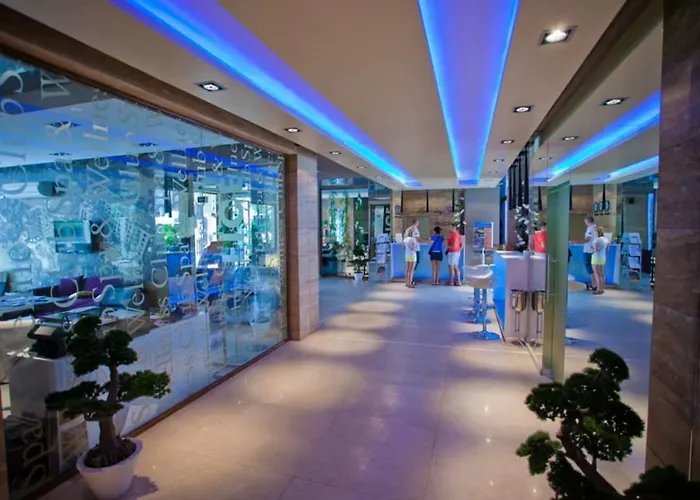 Lägenhetshotell Harmony Palace 4*