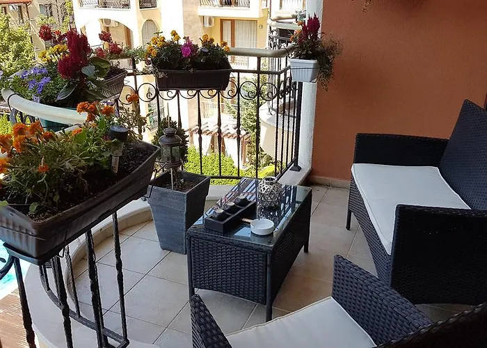 Ξενοδοχείο με διαμερίσματα Harmony Palace 4*