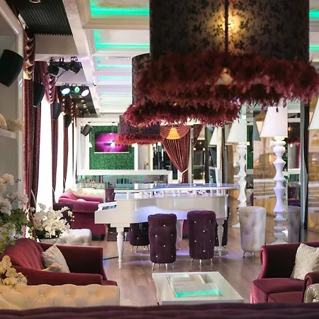 Harmony Palace Lägenhetshotell Slăntjev Brjag