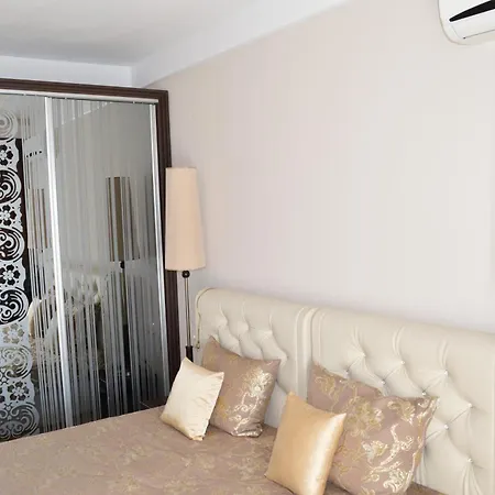 Harmony Palace Lejlighedshotel 4*