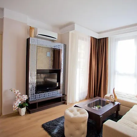 Lejlighedshotel Harmony Palace 4*